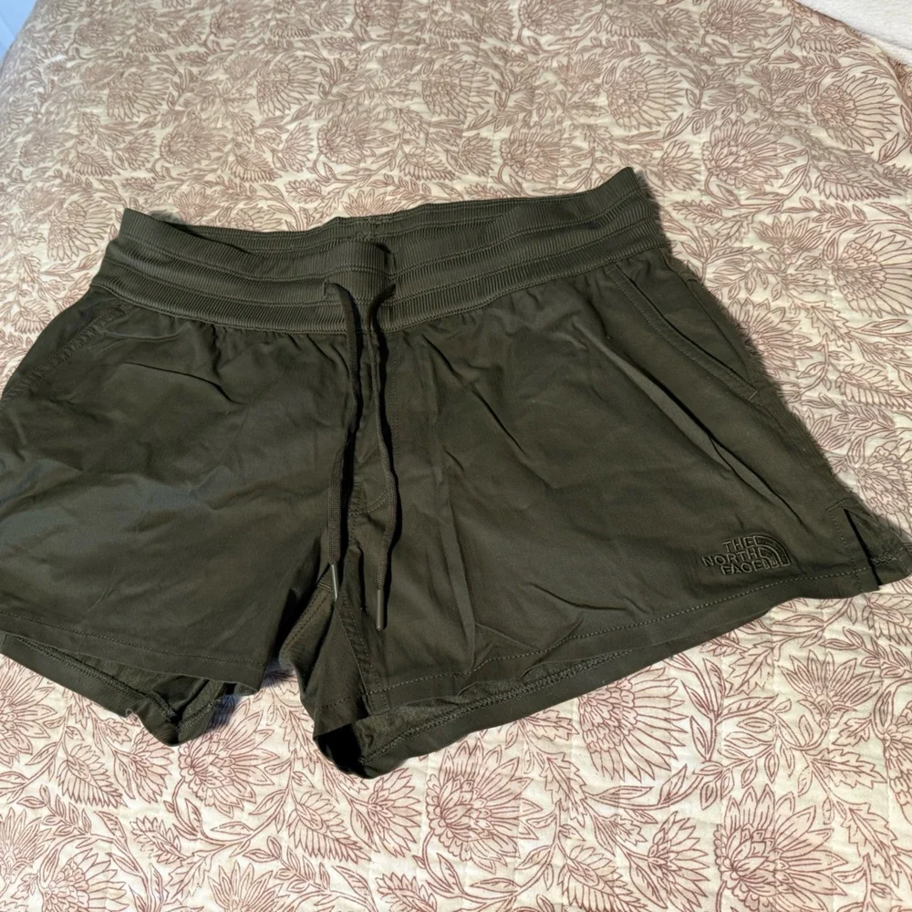 The North Face olive green Aphrodite shorts - Picture 1 of 6